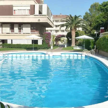 Salou, Port Aventura, Piscina, A 80m Del Mar